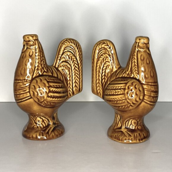 Large Vintage Rooster Chicken Ceramic Salt & Pepper Shakers - Picture 4 of 7